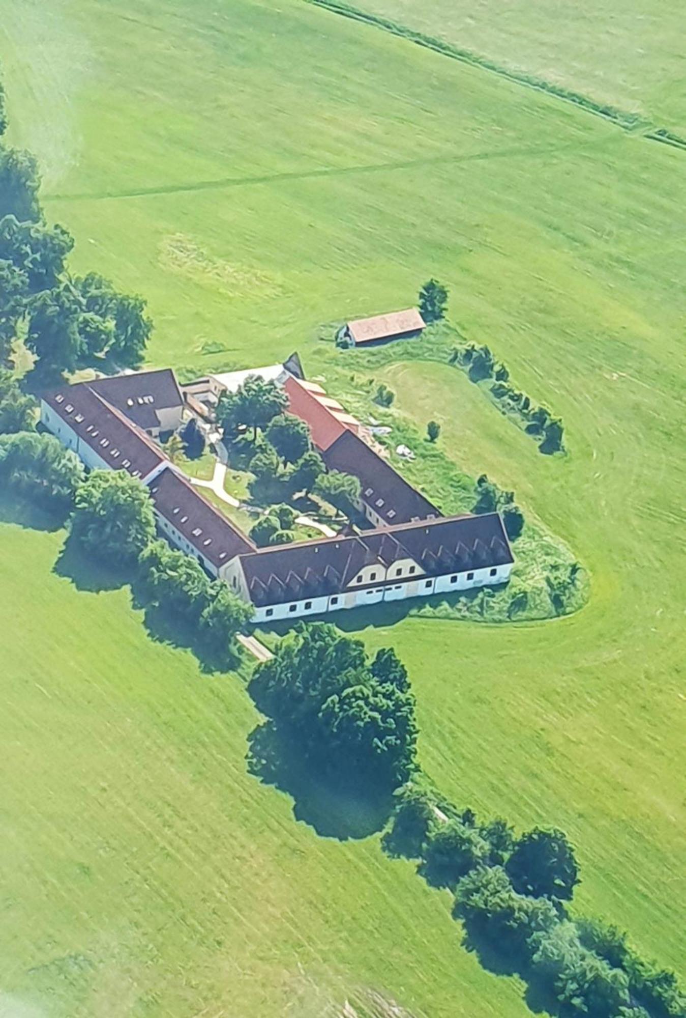 Holensky Dvur Hotell Ratibor  Exteriör bild